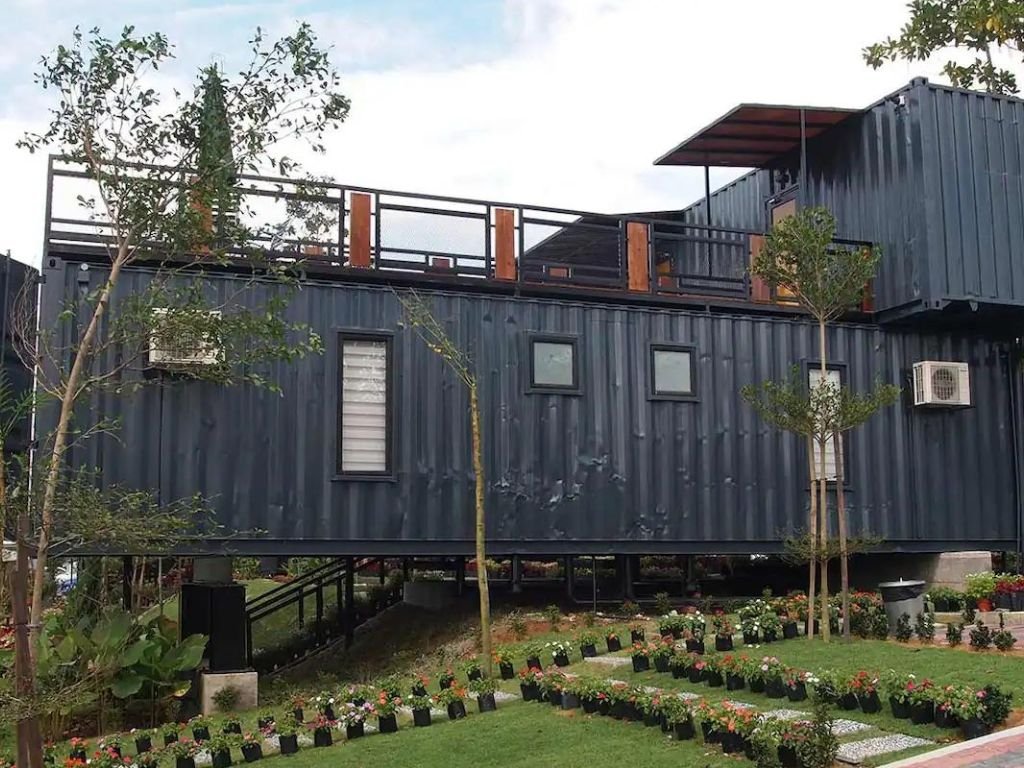 Abri vélos SDIS 38 - Structure en bois Thermowood