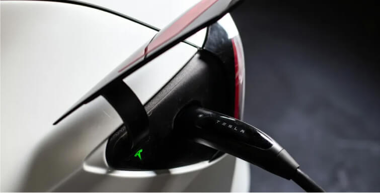 Recharge électrique alimentée par une installation solaire
