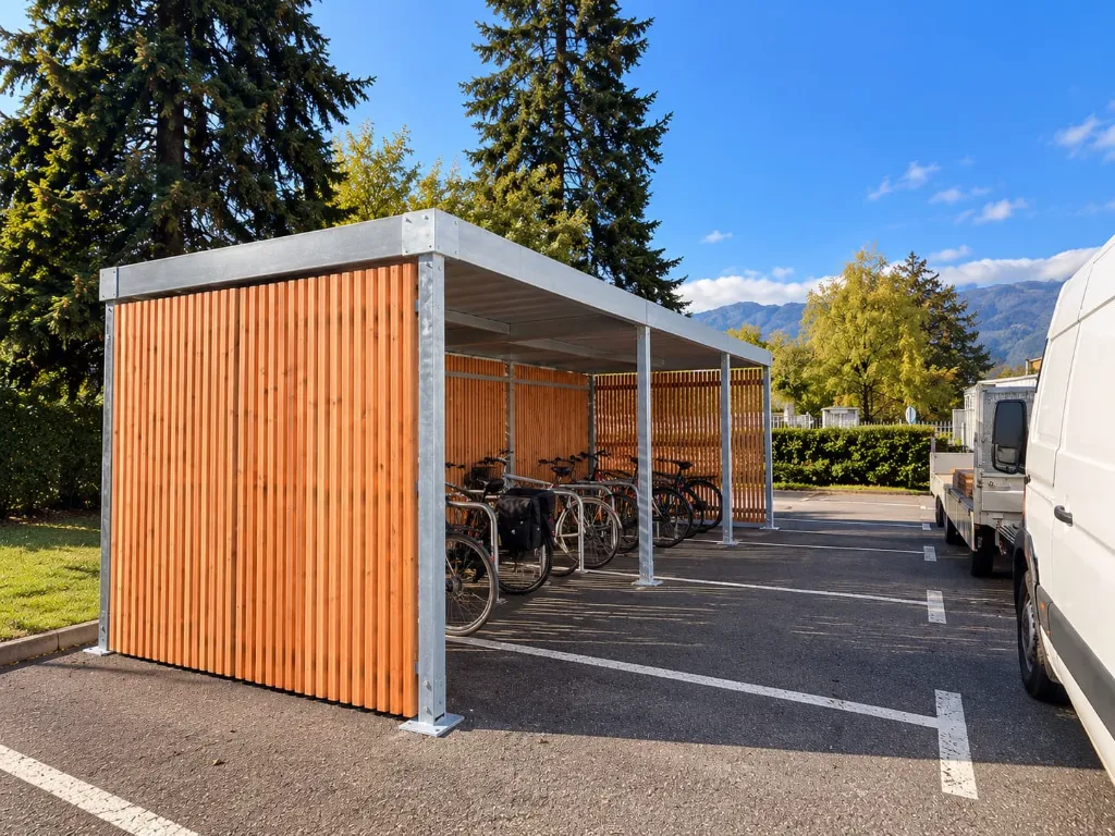 Abri vélos en bois lisière bycommute