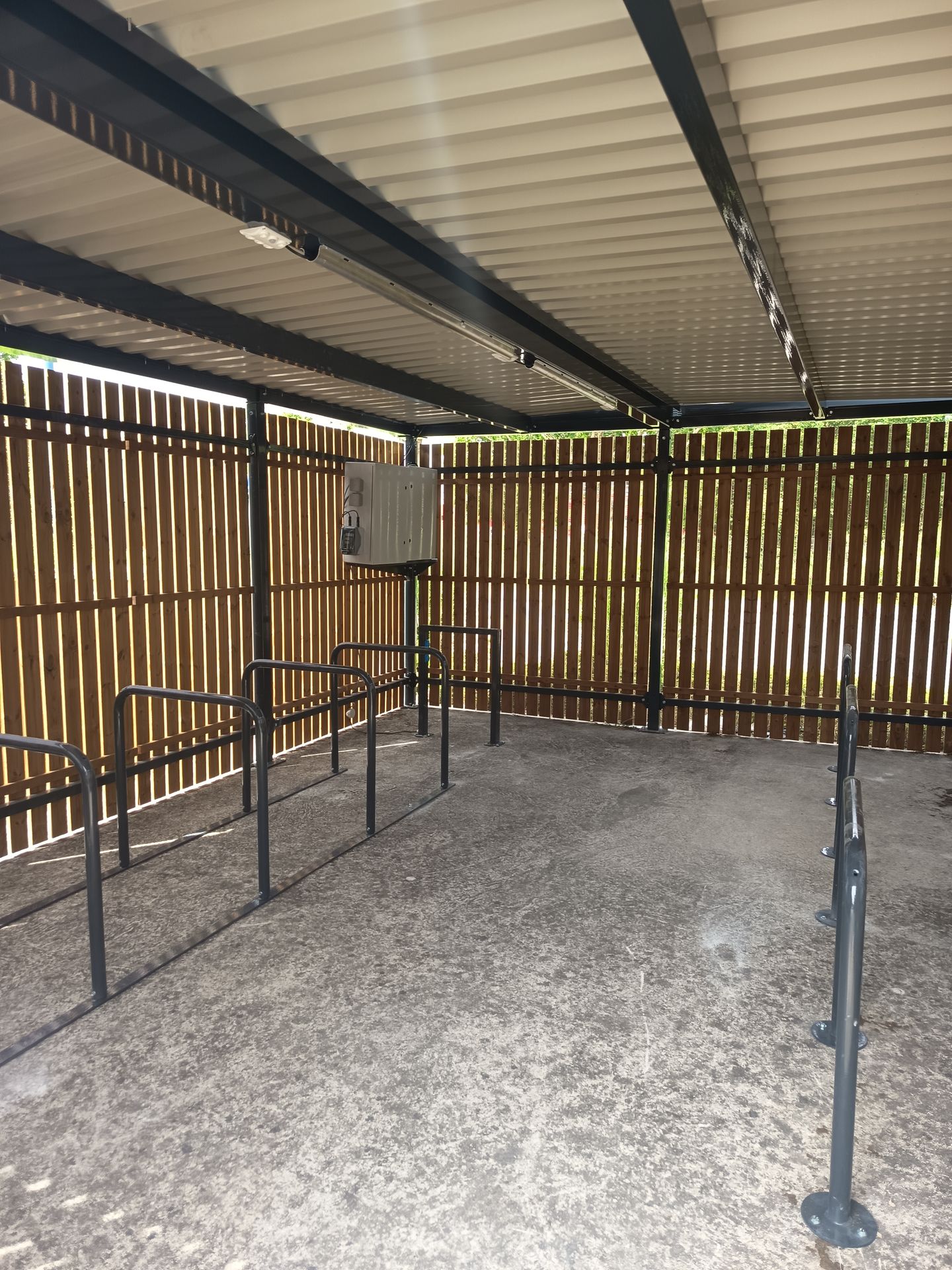 ByCommute installe un abri vélos pour la Commune de Auray