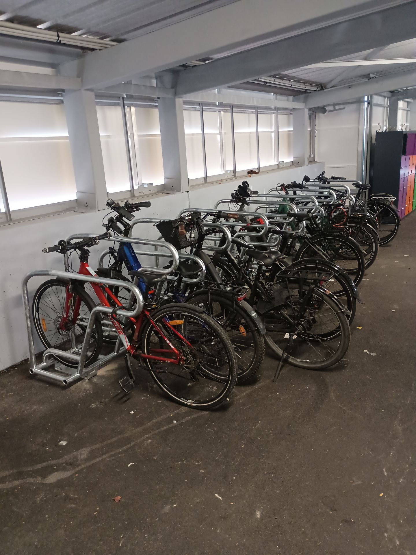 ByCommute instala aparcabicicletas Taillefer y racks duo en el IGR