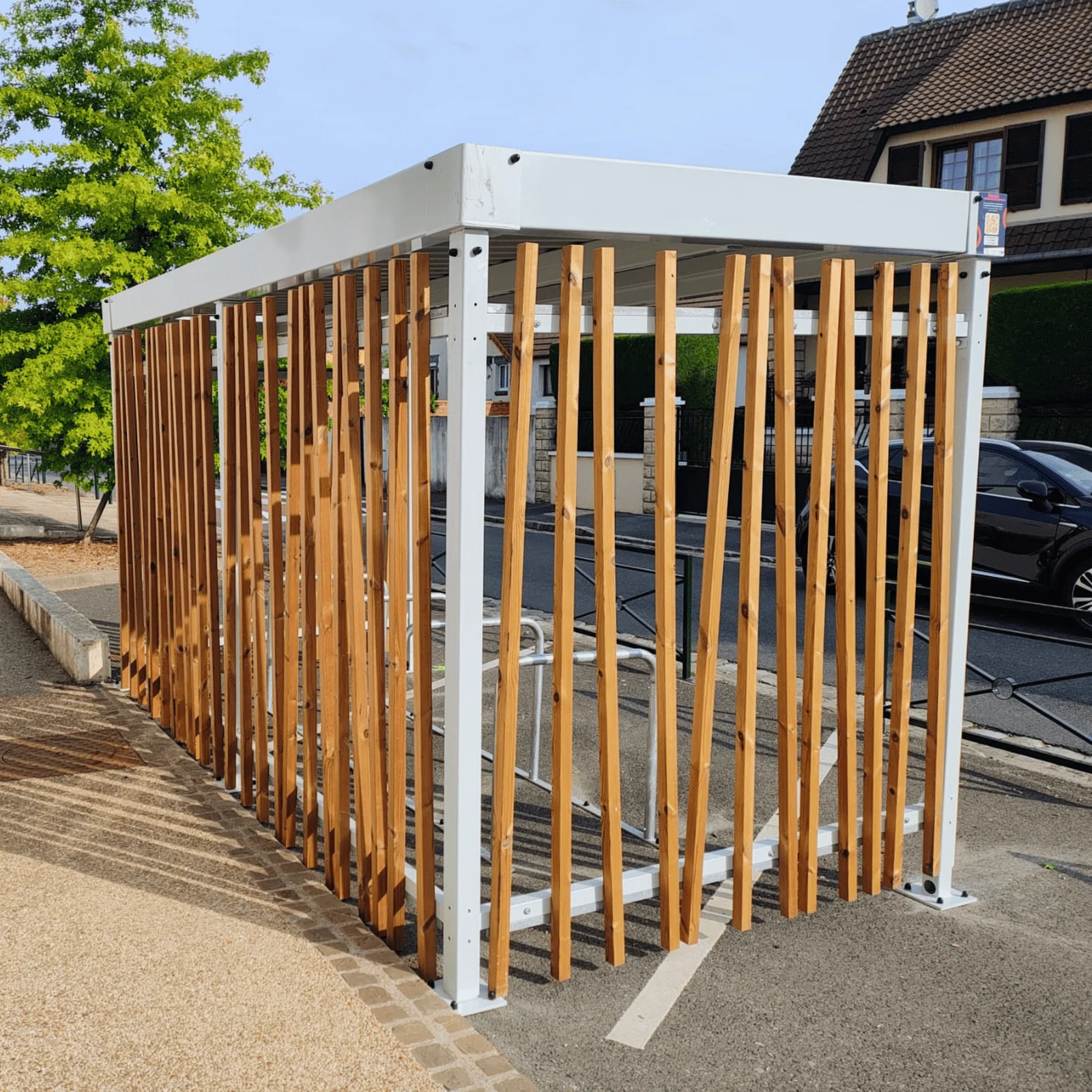 ByCommute installiert Fahrradunterstände in Brunoy